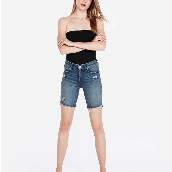 🔥NWT EXPRESS RAW CUT BERMUDAS🔥 - Picture 2 of 6